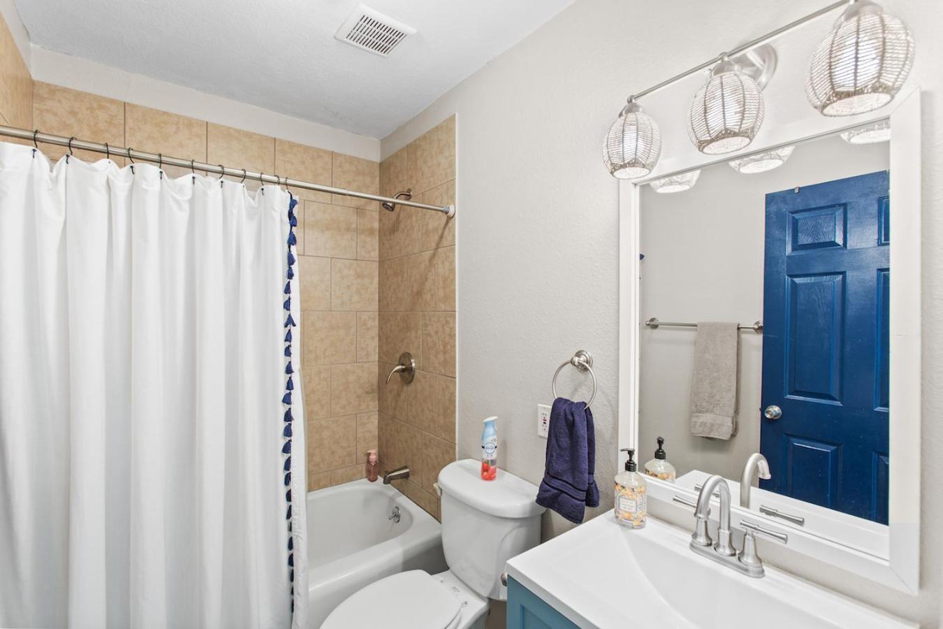 The Blue Oasis With Handicap Ramp Access Dog Friendly & Cowboy Pool Galveston Eksteriør billede